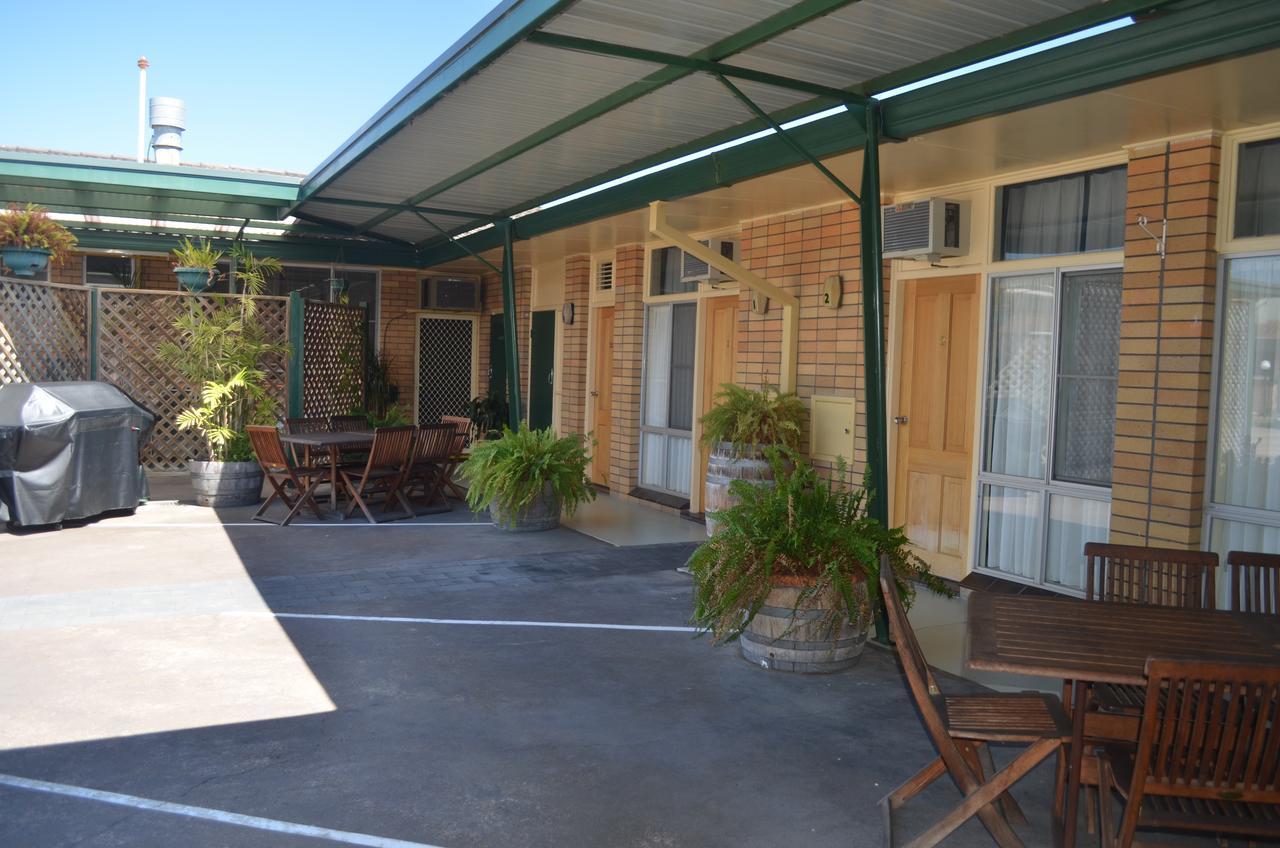 Tall Timbers Motel Dungog Exterior foto